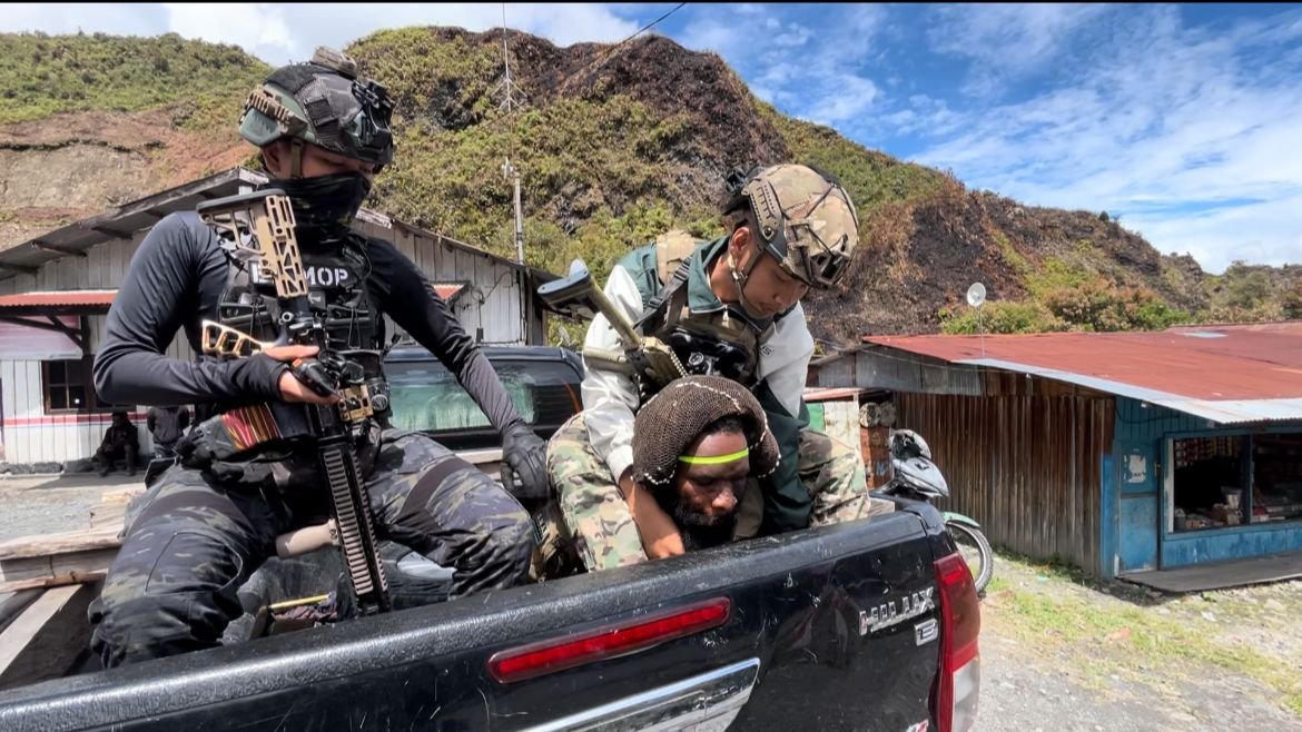 Satgas Damai Cartenz menangkap anggota KKB Yambi, Konara Enumbi.